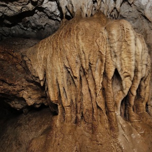 Mara, grotta Filiestru. Concrezioni minerali. (foto Ivo Piras)