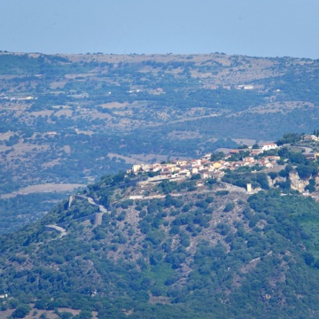 Monteleone Rocca Doria, veduta del paese. (foto Ivo Piras)