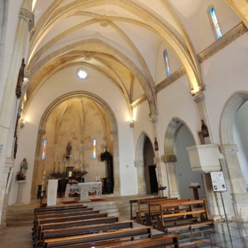 Padria, chiesa di Santa Giulia. Interno. (foto Ivo Piras)